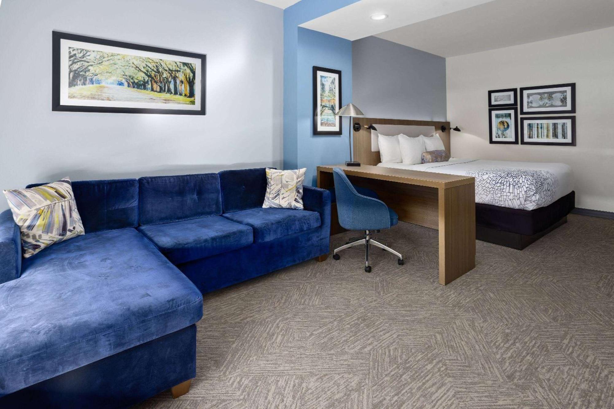 Hotel La Quinta & By Wyndham Locust Grove
