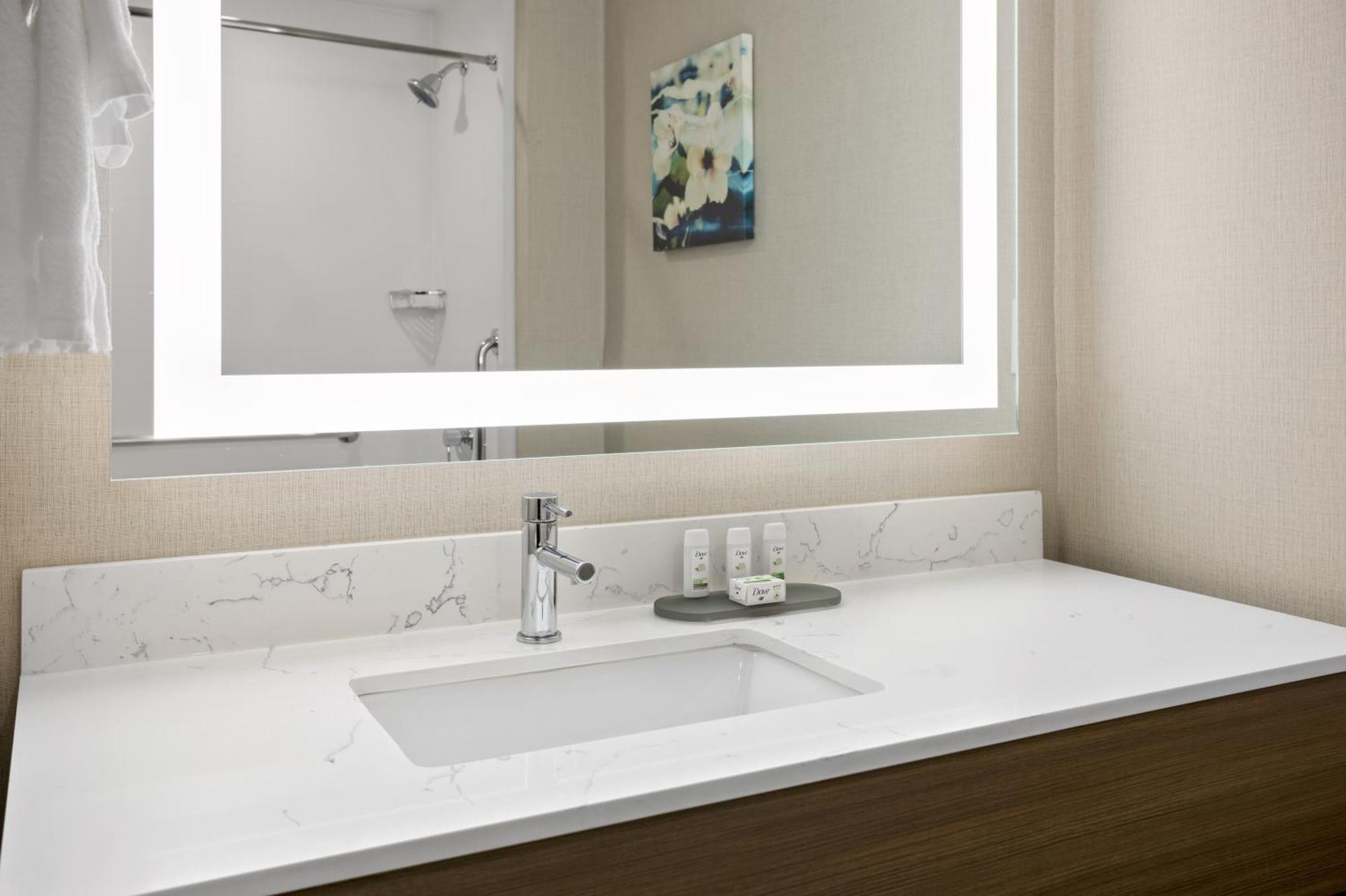 La Quinta & By Wyndham Hotel 2*